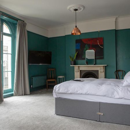 The Crown Rooms Лондон Экстерьер фото
