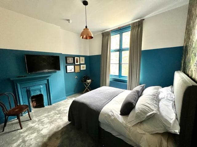 The Crown Rooms Лондон Экстерьер фото