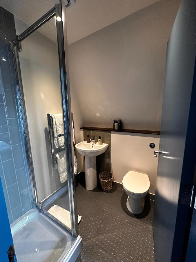 The Crown Rooms Лондон Экстерьер фото